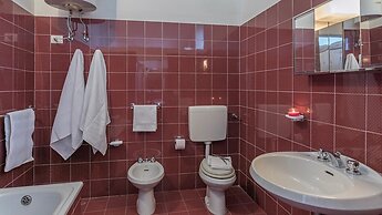 Villa Le Logge 12 1 in Todi