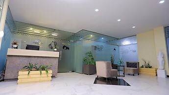 Triple-e Hotel and Spa