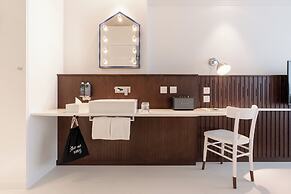 Ruby Zoe Hotel London by IHG