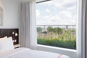 Ruby Zoe Hotel London