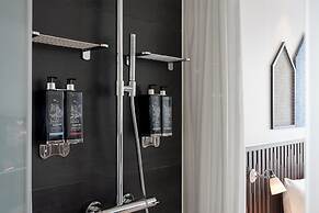 Ruby Zoe Hotel London