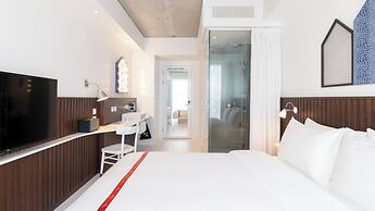 Ruby Zoe Hotel London by IHG