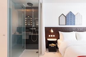Ruby Zoe Hotel London by IHG