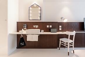 Ruby Zoe Hotel London