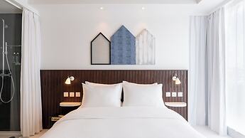 Ruby Zoe Hotel London by IHG