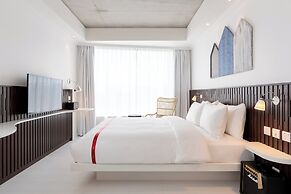 Ruby Zoe Hotel London by IHG