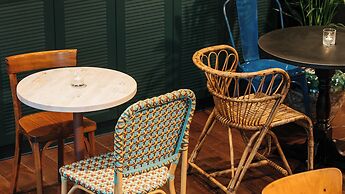 Ruby Zoe Hotel London by IHG