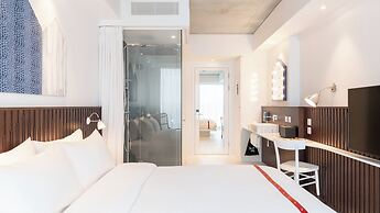 Ruby Zoe Hotel London by IHG