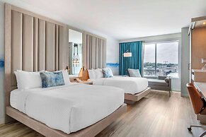 Cambria Hotel Waco Univ Riverfront