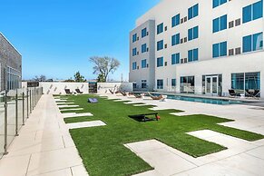 Cambria Hotel Waco Univ Riverfront
