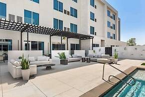 Cambria Hotel Waco Univ Riverfront