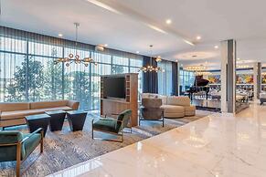 Cambria Hotel Waco Univ Riverfront