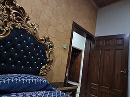 Impeccable 4-bed Villa in Gujrat