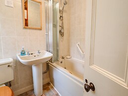 Pump Cottage, 8 Glyn Terrace