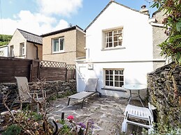 Pump Cottage, 8 Glyn Terrace