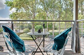 Week2Week Gosforth apartment w balcony