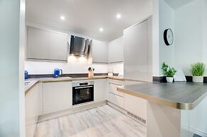 Week2Week Gosforth apartment w balcony