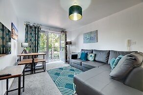 Week2Week Gosforth apartment w balcony