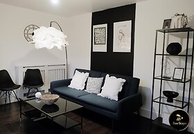 Northway House - Close to M62 and M6