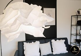 Northway House - Close to M62 and M6