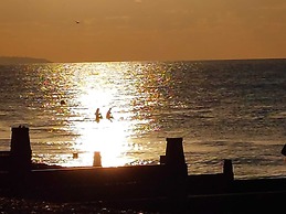 Inviting 1-bed Apartment in Herne Bay