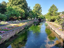 Inviting 1-bed Apartment in Herne Bay