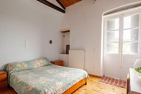 Serenity Retreat in Pidasos