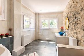 Serenity Retreat in Pidasos