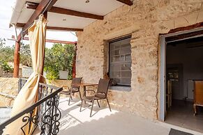 Serenity Retreat in Pidasos