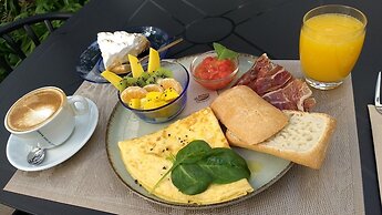 OPUNTIA Boutique hotel