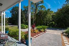 Casa More - Lower 2 Bedroom Home by Redawning