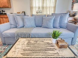 Casa More - Lower 2 Bedroom Home by Redawning