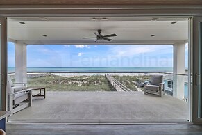 226 Sf 2nd Floor 3 Bedroom Townhouse by RedAwning