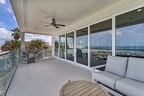 226 Sf 2nd Floor 3 Bedroom Townhouse by RedAwning