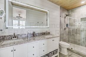 226 Sf 2nd Floor 3 Bedroom Townhouse by RedAwning