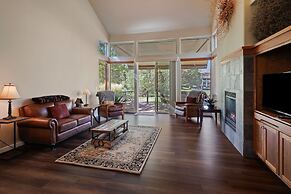 Enchantment At Eagle Crest 2 Bedroom Townhouse by RedAwning