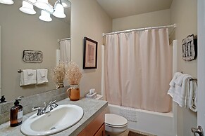 Enchantment At Eagle Crest 2 Bedroom Townhouse by RedAwning