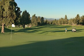 Enchantment At Eagle Crest 2 Bedroom Townhouse by RedAwning