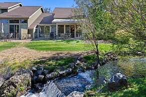 Enchantment At Eagle Crest 2 Bedroom Townhouse by RedAwning