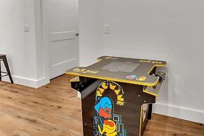 Chateau Royale 5 Bedroom Home by RedAwning