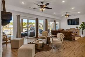 Chateau Royale 5 Bedroom Home by RedAwning