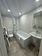 Kings Croft Hotel