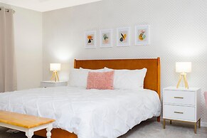 1798 TP - 4BR Luxury Solara Retreat Pool Disney