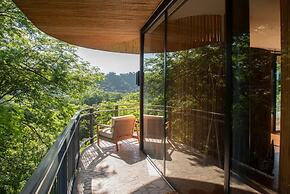 Suitree Experience Hotel