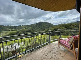 Suitree Experience Hotel