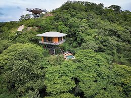 Suitree Experience Hotel