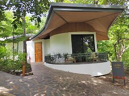 Suitree Experience Hotel
