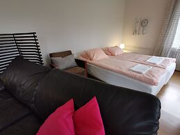 Relaxing Beatiful Studio - Sauna Bath Facility