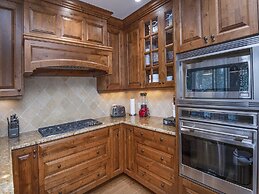 Cascade Village Condo