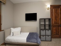 Cascade Village Condo